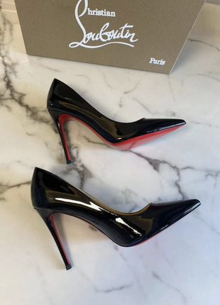 Женские черные кожаные лакированные туфли-лодочки christian louboutin so kate 12 см  лабутены лабуте7 фото