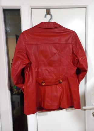 Пиджак красный из натуральной кожи2 фото