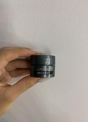 Антивозратстная нічна крем-сироватка algenist power recharging night pressed serum