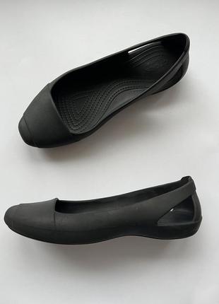 Crocs черные туфли, балетки, сандалии, размер 38, w8