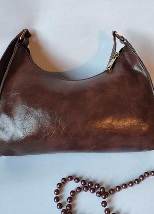 Классическая сумочка багет на плечо (темно-коричневая)7 фото