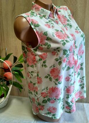 Красивая блуза безрукавка в цветы4 фото