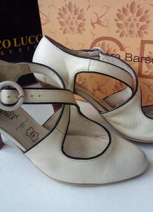 Стильні туфлі look шкіра