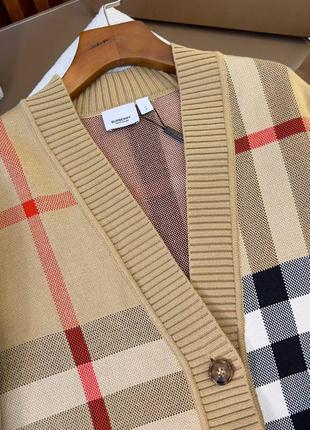 Кардиган в клетку в стиле burberry коричневый8 фото