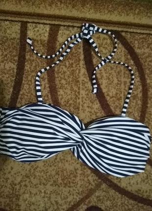 Ліф від купальника