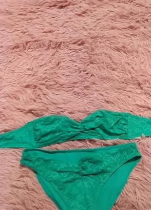 Шикарный изумрудный кружевной купальник h&m 34 размер