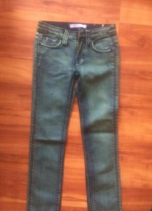 Шикарные брендовые джинсы р.140 см