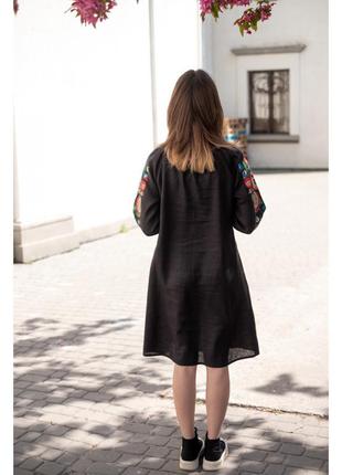Сукня жіноча чорна з помаранчевими китицями "bolekhivs’ka kvitka" ручної роботи з якісною машинною вишивкою9 фото