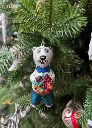 Ялинкова іграшка скульптурна "ведмедик з квітами" ручної роботи, handmade милий святковий декор1 фото