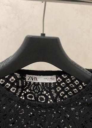 Нарядная кружевная блузка zara черного цвета7 фото