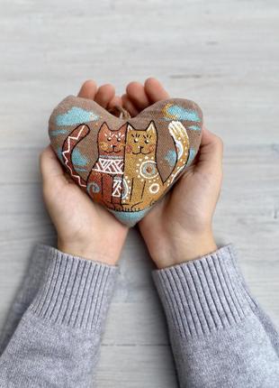 Сувенір кавовий ароматизований "серце з котами" ручної роботи, handmade новорічний декор котики на ялинку2 фото