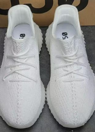 Женские кроссовки yezzy bassa