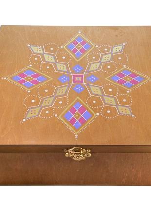 Дерев'яна коробка 35*37 см з ручним розписом, handmade коробка для подарунків в етнічному стилі