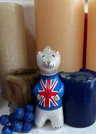 Ялинкова іграшка скульптурна "ведмедик в светрику uk" ручної роботи, handmade милий святковий декор1 фото