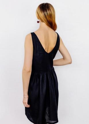 Сукня туніка жіноча лляна чорно-біла "berehynia" з чорною ручною вишивкою6 фото