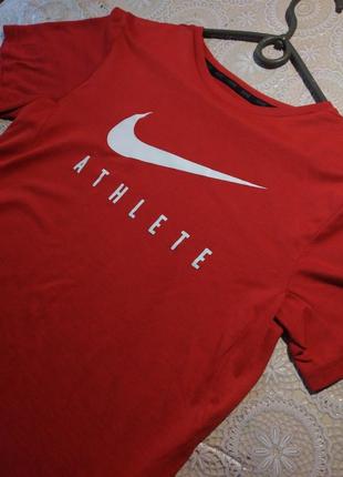 Футболка nike athlete