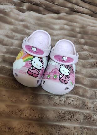 Crocs  hello kitty