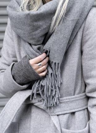 Шарфик серого цвета vero moda, шерстяной. состояние идеально