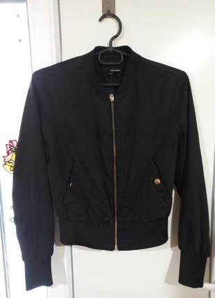 Черный бомбер