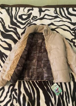 Куртка эко-кожа бежевого цвета кожаная куртка4 фото