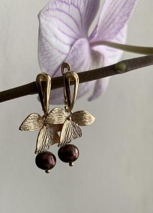 Милі сережки з натуральними перлами, квіткові теми .5 фото