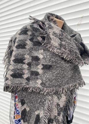 Женский широкий шарф