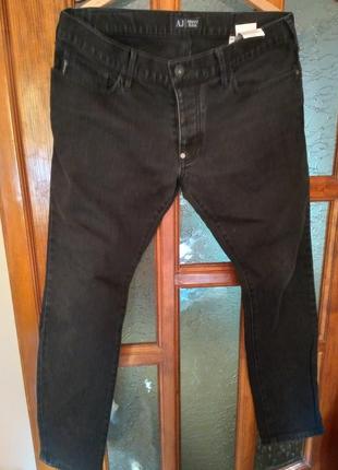 Фирменные джинсы armani.3 фото