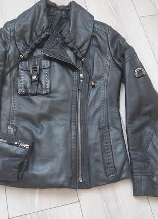 Кожаная куртка
