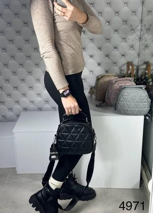 Практичная женская сумка стеганая сумочка кросс-боди клатч4 фото