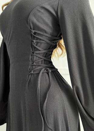 Вечернее длинное платье макси в рубчик в корсетном стиле на завязках🖤1 фото