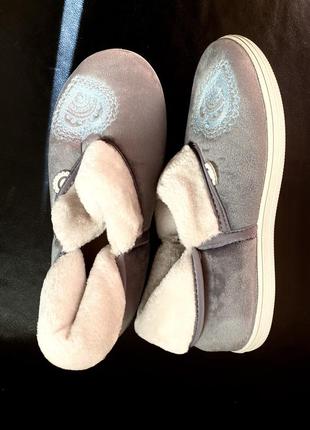 Женские теплые тапочки-ботинки2 фото