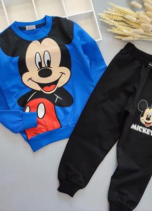 Спортивний костюм