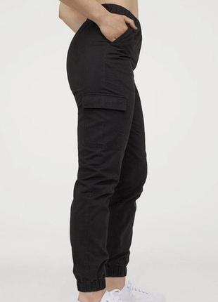 Стильные джинсы джоггеры h&amp;m 36 размера в виде zara топа в рубчик top shop 36 размера в подарок3 фото