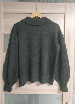 Стильний светр з актуальним коміром6 фото