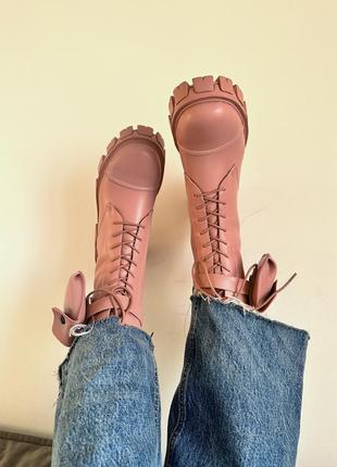 Прекрасные женские массивные ботинки с кармашками boyfriend boots pink пудровые9 фото