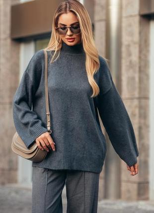 Стильний светр