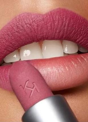 Матова помада з пудровим фінішем kiko milano powder power lipstick