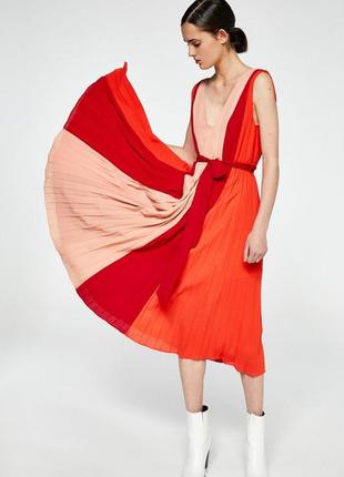 Sfera іспанія шифонова сукня афродіта з плісированою спідницею м/l червоний /бордо