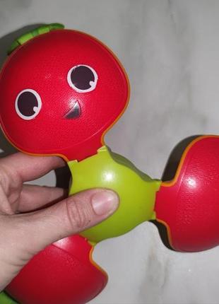 Развивающая детская игрушка подвеска tiny love "яблоко" 0+6 фото