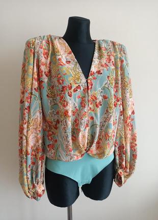 Шелковая блуза в цветочный принт от премиального бренда bronx and banco.3 фото