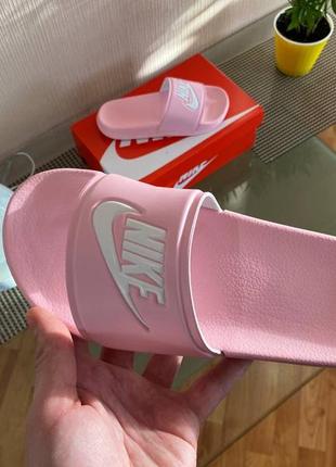 Nike рожево-білі (шльопанці)3 фото