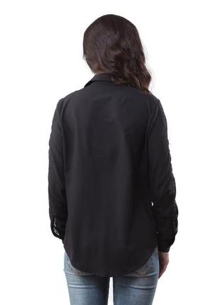 Жіноча чорна блузка сорочка з мереживом4 фото