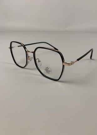 Комп'ютерні-іміджеві окуляри