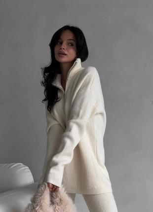 Женский теплый костюм