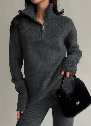 Женский теплый костюм