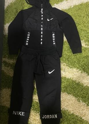 Детский спортивный костюм