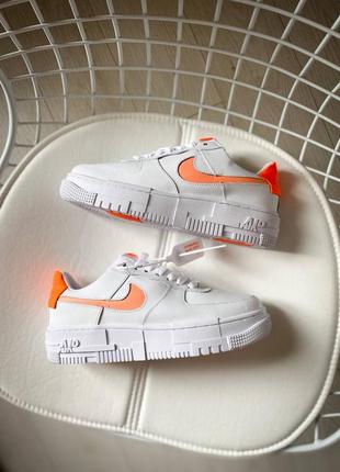 Женские кроссовки nike air force 1 pixel white orange белого с оранжевым цветами4 фото