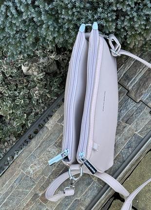 Karlos marconi стильная нежно-розовая вместительная сумка кроссбоди3 фото