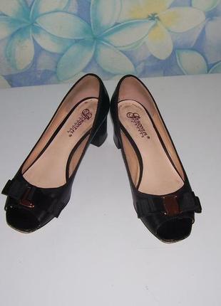 Туфли женские geronea (кожаные, на каблуке, стильные, элегантные)2 фото