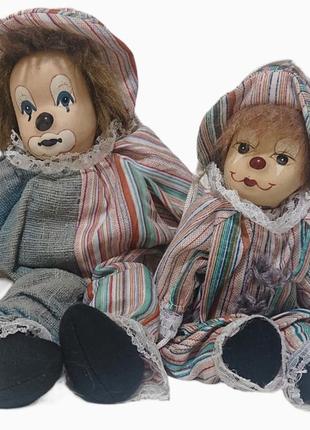 Винтажный керамический клоун на качели из германии